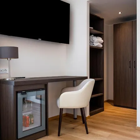 מלון Al Pellegrino - Ristorante Pizzeria 3*